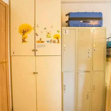 Bed & Breakfast European